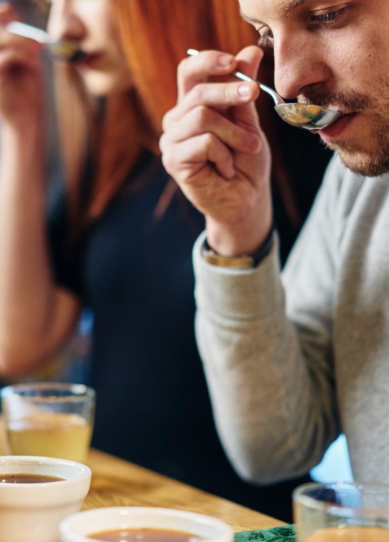 Taller de Cata de café con extracciones manuales.